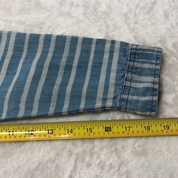 Life In Progress Faded Vintage Striped Denim Look Button Up Shirt Med - Picture 5 of 7